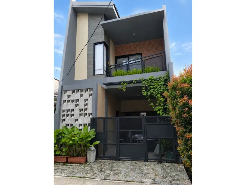 Dijual Rumah 2Lantai Mewah Bagus di Deket Pasar Agung Depok Bo302