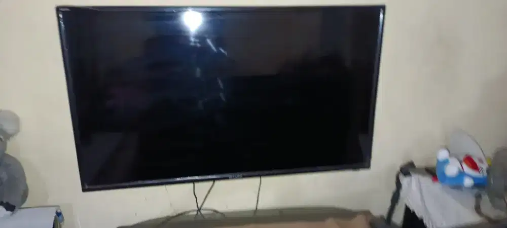 TV Bekas Sharp Aquos