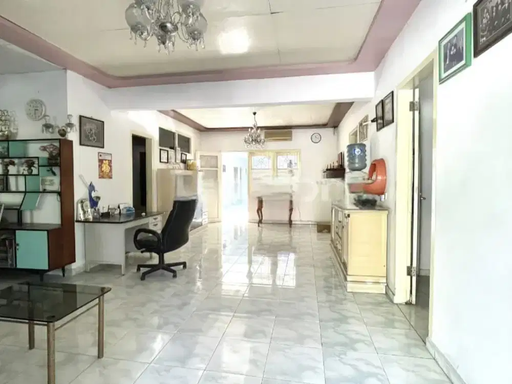 Rumah Pusat Kota Cocok Untuk usaha Di Surabaya (LCC)