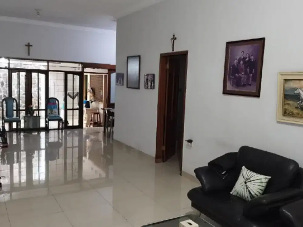 RUMAH TENGAH KOTA JALAN KINIBALU