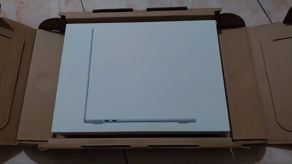 Notebook Apple Macbook Air M5(13 inch)