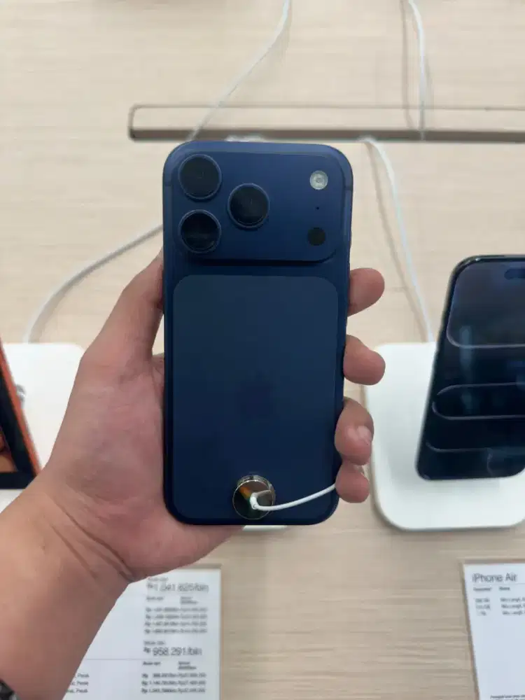 IPHONE 17 PRO DEEPBLUE 256GB FREE ADAPTOR CASH&CREDIT DI DIGIMAP TSM