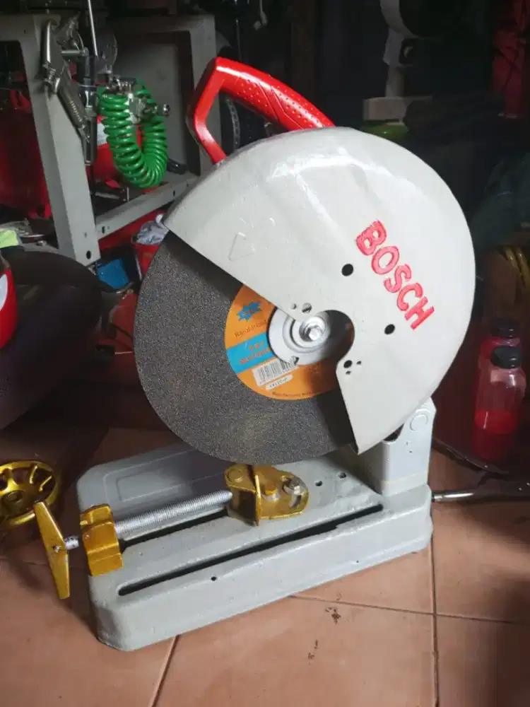 Jual gerinda pemotong besi merk Bosch Mesin Cut Off GCO 2000