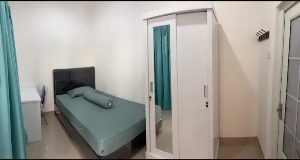Terima Kost Putri Bangunan Baru Furnished