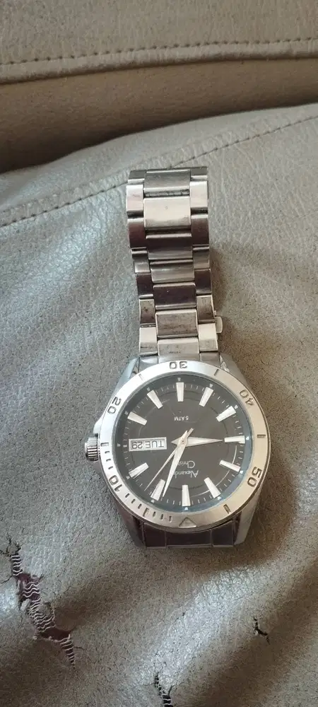 Jam tangan pria