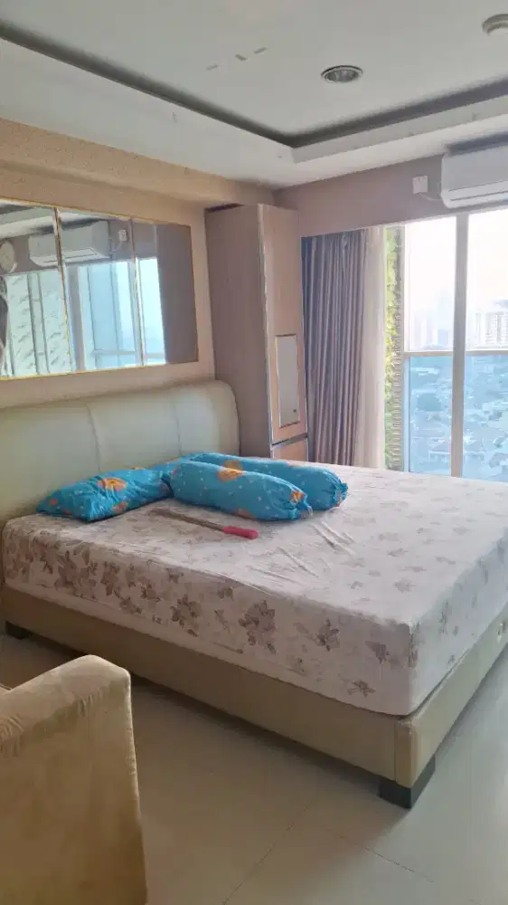 Apartemen The Hive Taman Sari