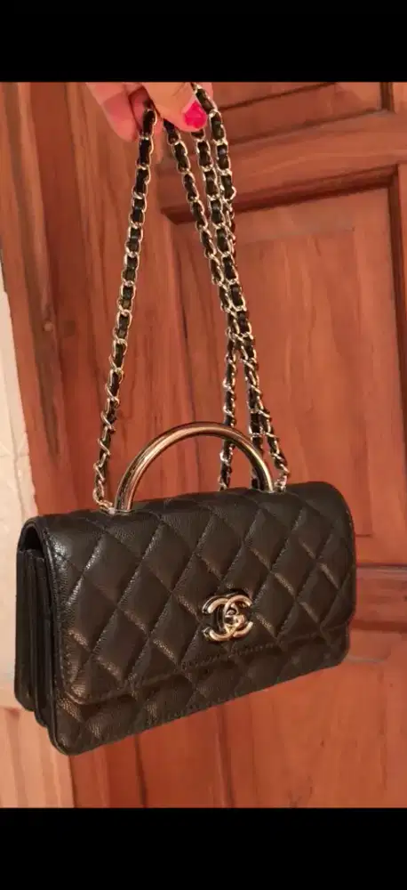 Preloved Chanel Smooth Caviar WOC