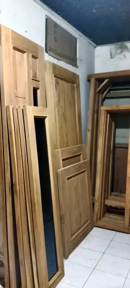 Kusen dan besi rakit