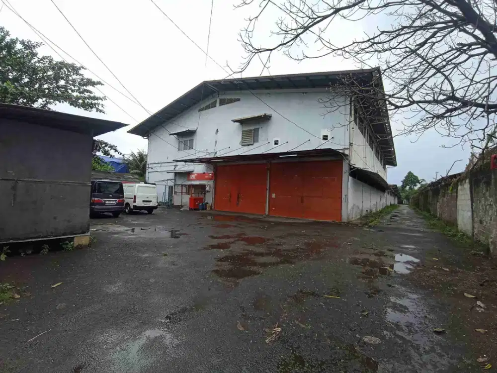 Gudang di Ciracas Jakarta Timur