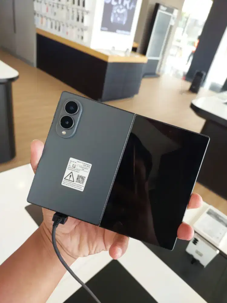 Samsung Galaxy Fold8 12.256Gb