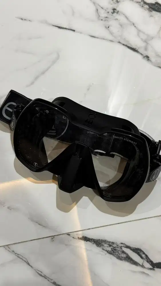Diving Mask Fourth Element Seeker
