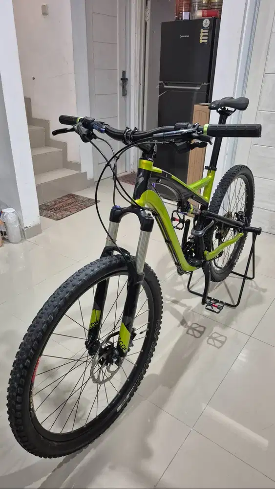 Sepeda Specialized Camber 26