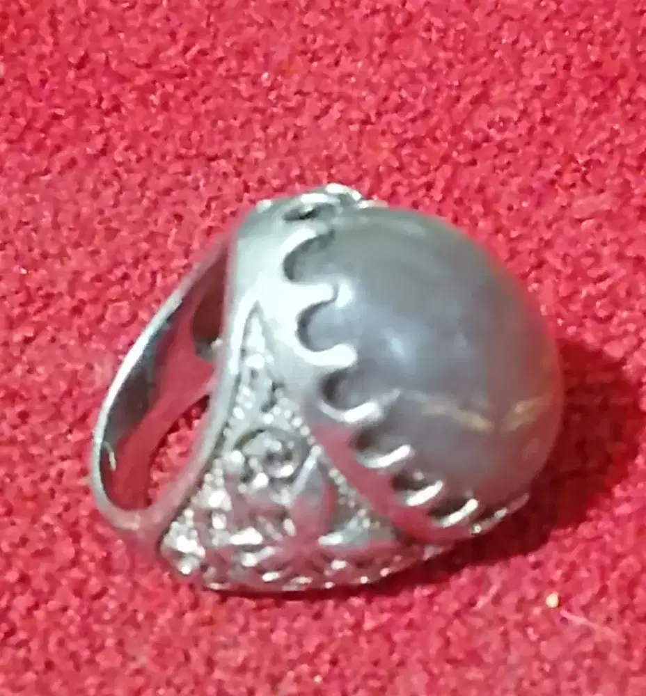 Cincin batu akik white
