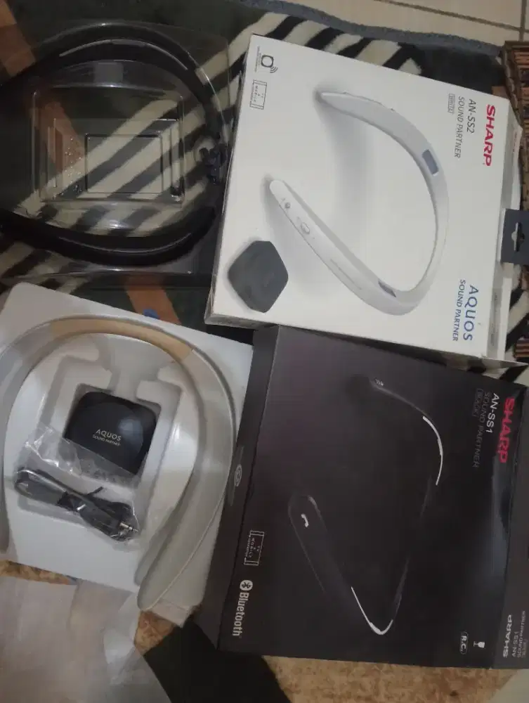 Speaker bluetooth leher Sharp Aquos SS2
