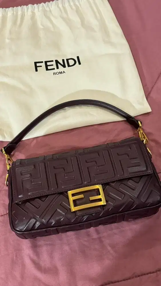 FENDI Baguette Burgundy