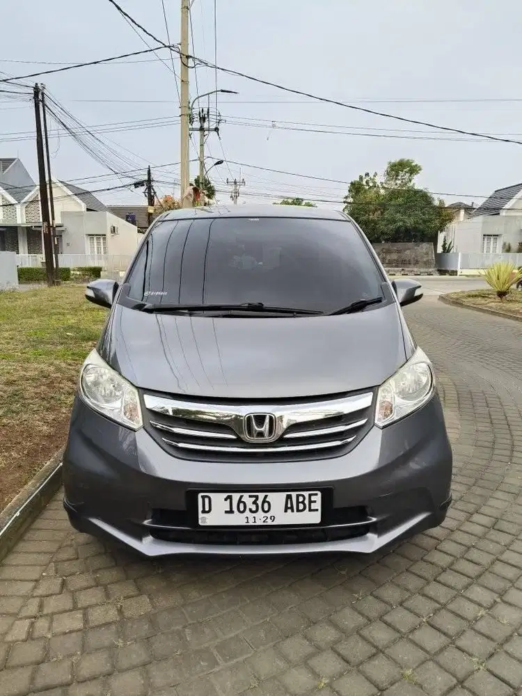 Honda freed 2013 ac double