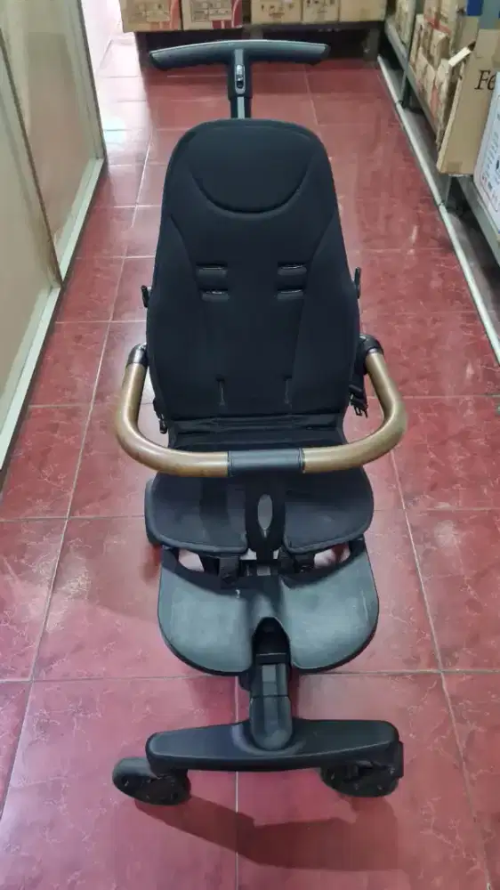 Stroller chris ollin w1