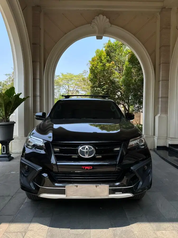 Toyota fortuner diesel VRZ TRD 2018
