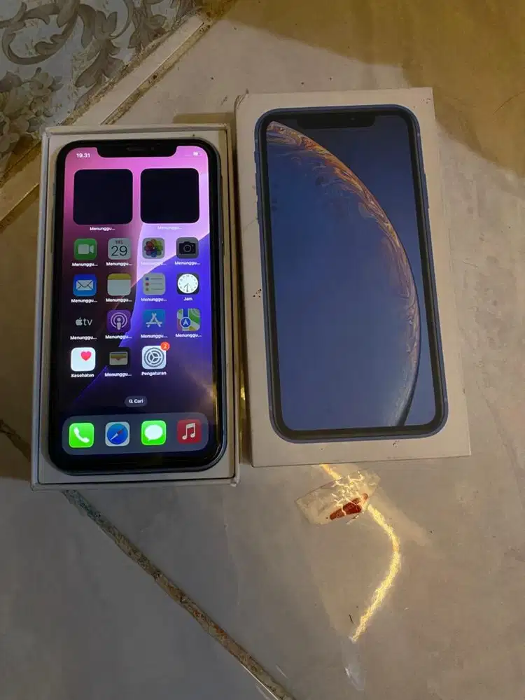 Iphone XR 128gb semua kartu oke bebas reset fungsi oke semua