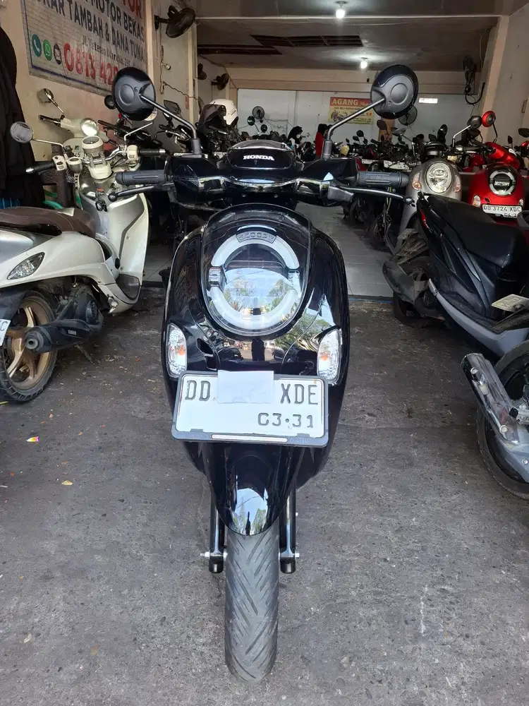 Honda Scoopy 2026 Hitam
