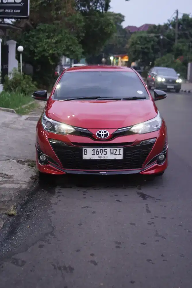 YARIS TRD AT low KM Dp8jt