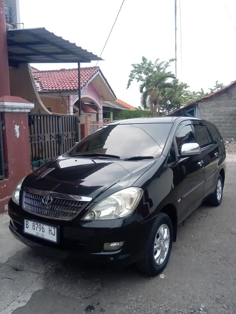KIJANG INNOVA 2.0 V MATIC 2005(KM 135 RB)
