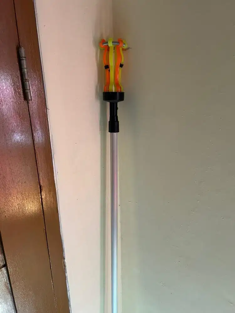 Alat pasang lampu