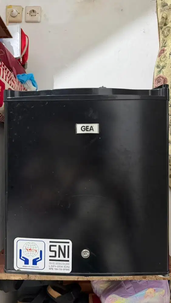 Jual Kulkas GEA Mini Kondisi Bagusss