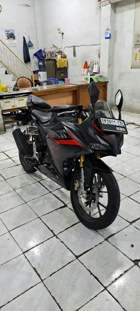 Cbr150 abs cantik jalan 4.xxx km