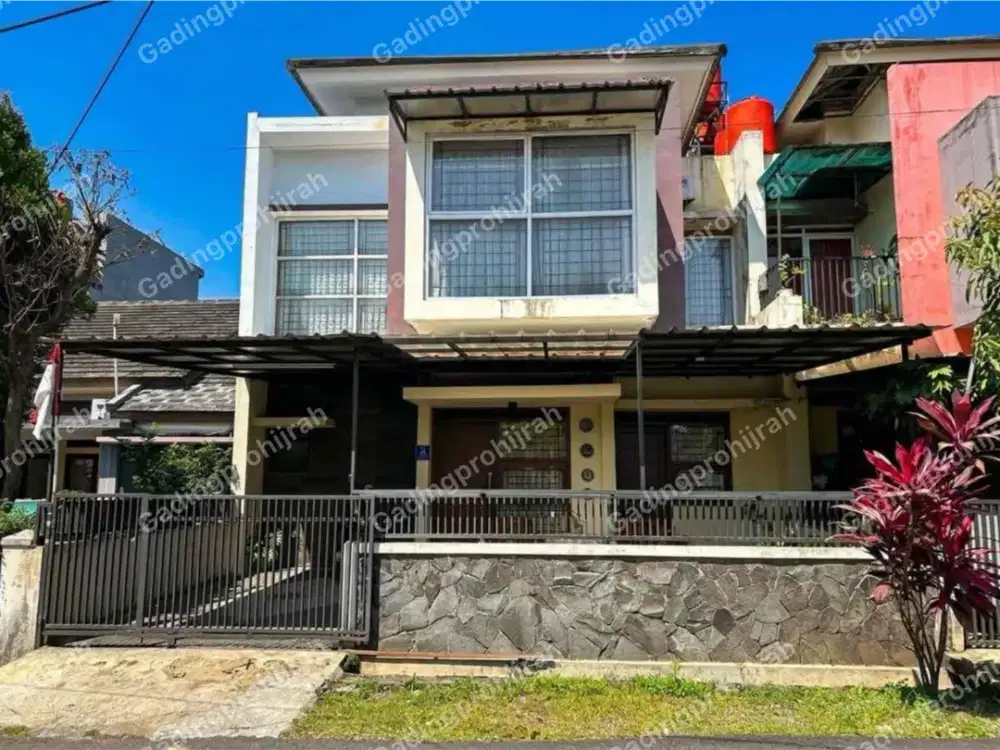 Dijual Rumah 2 Lantai Dekat Griya Arcamanik - Permata Indah