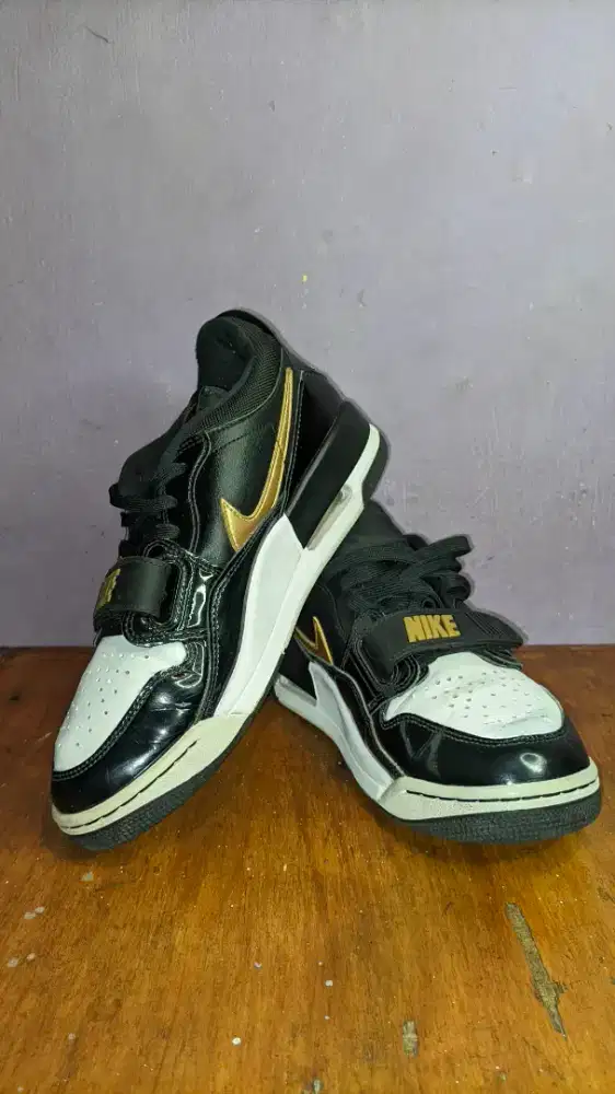 SEPATU NIKE - jordan air legacy 312 low