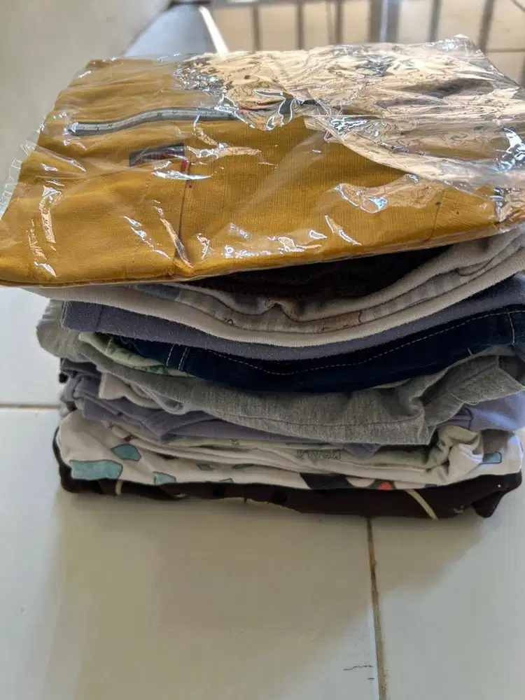 Pakaian bayi cowo bekas