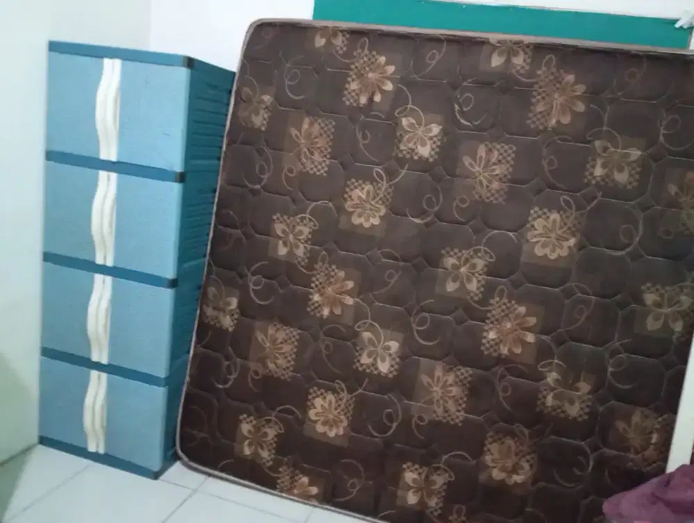 Kasur spring bed dan lemari baju