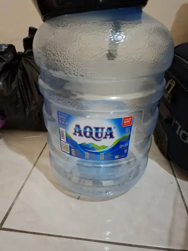 Galon Aqua kosong