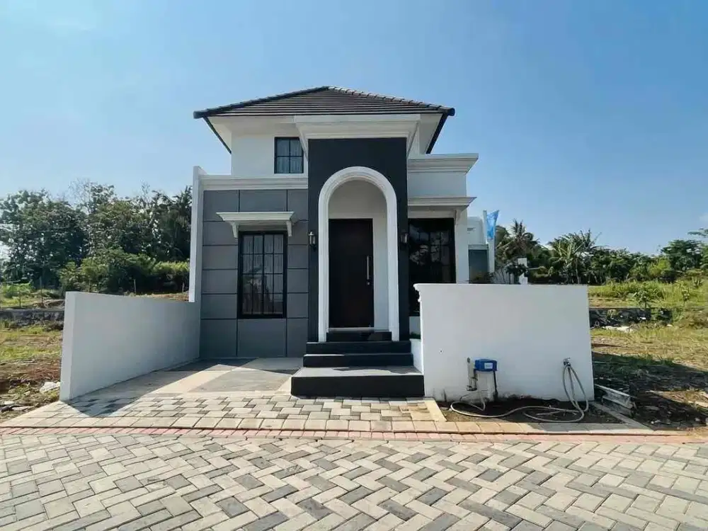 Rumah Mewah American Classic Kota Malang