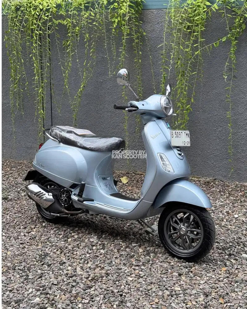 VESPA LX 125 iGET FACELIFT 2022 TERMURAH