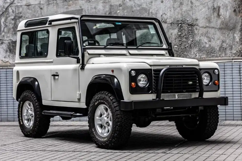 Defender 90 TD5 (Automatic Ascroft)
