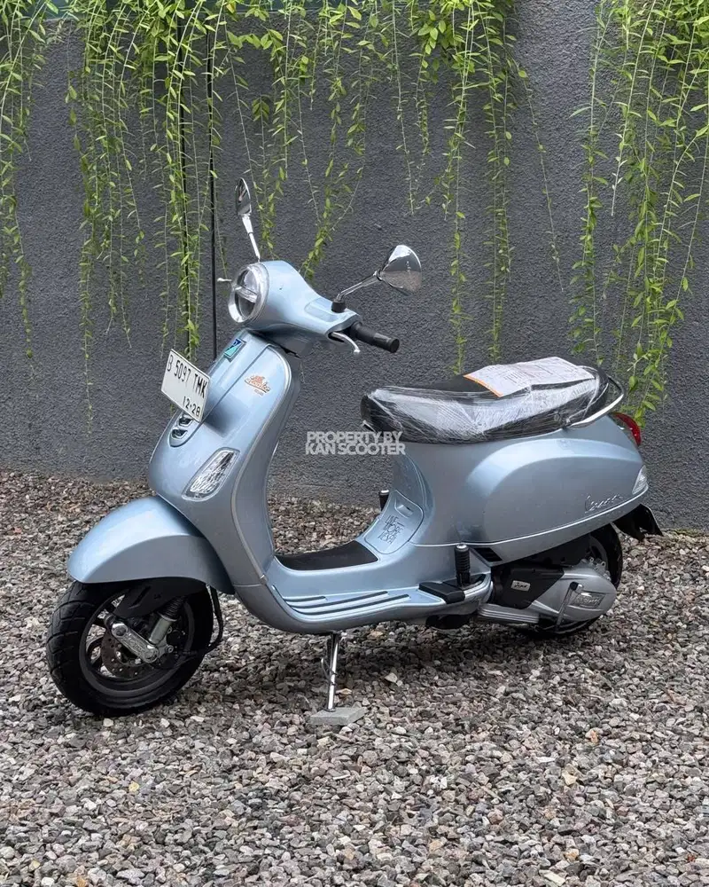 JUAL MURAH VESPA LX 125 iGET FACELIFT 2022 MULUS