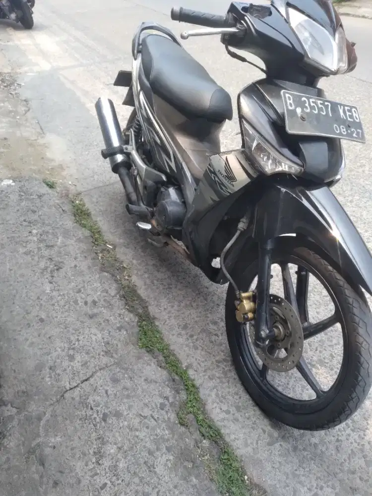 Jual motor honda suprax thn 2011 surat komplet pajak off 2x
