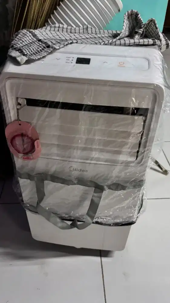 Jual AC portable merek midea