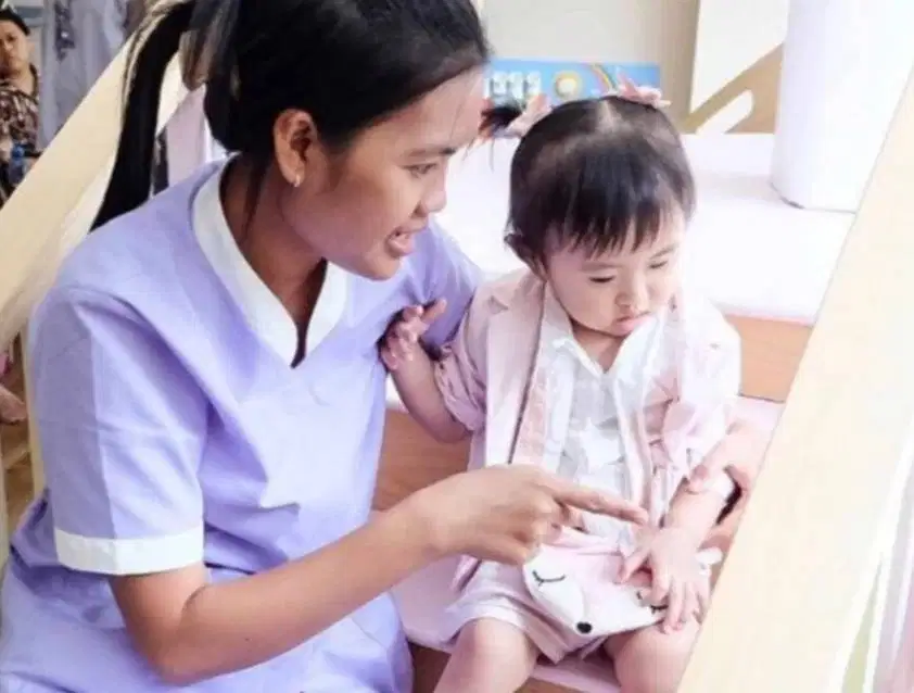mencari suster untuk anak laki 2.5th