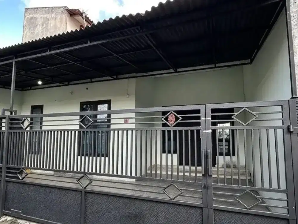 DIJUAL RUMAH 1 LANTAI SIAP HUNI DENGAN LOKASI STRATEGIS DAN PREMIUM DI RAWAMANGUN JAKARTA TIMUR