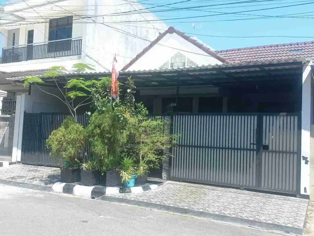 Dijual Rumah Terawat, Bersih Di Sutorejo 1 Lantai