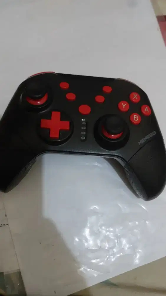 NYK Nemesis Rogue GP200 – Gamepad Wireless Bluetooth (Bekas)