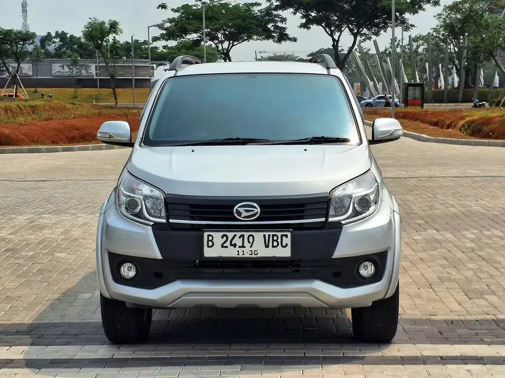 Daihatsu Terios R 1.5 MT 2015(  LOW KM)