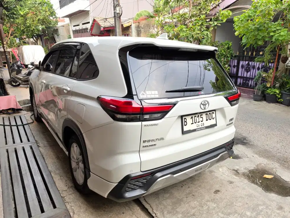 Toyota Kijang Innova Inova Zenix V Modelista Matic AT Tahun 2023, 2022