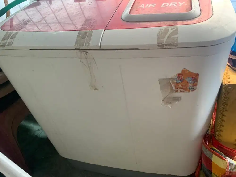 Di jual mesin cuci MIDEA 2 tabung bekas
