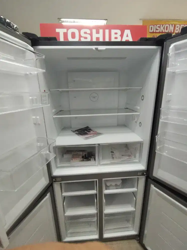 Kulkas Toshiba Multidoor Inverter