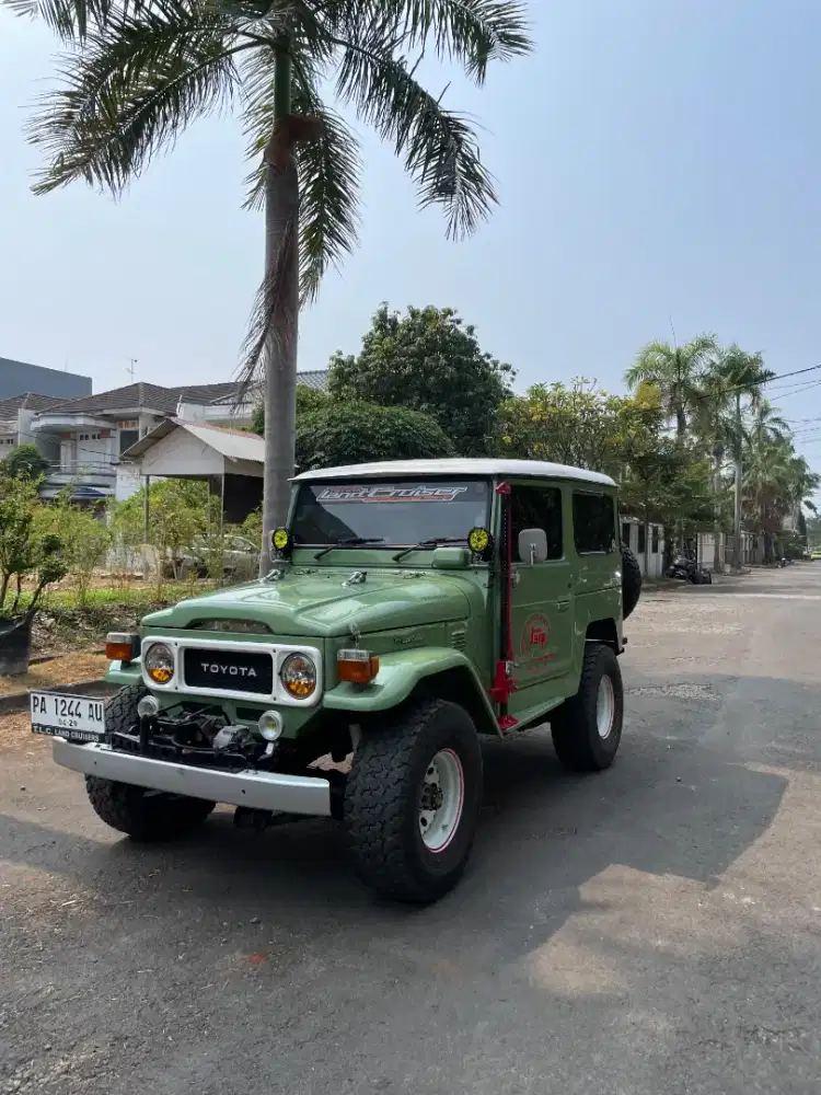 TOYota Hartop FJ40 tahun 1982