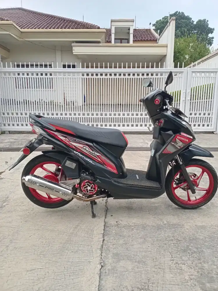 Dijual Cepat Motor Matic Modif Simple Beat Fi